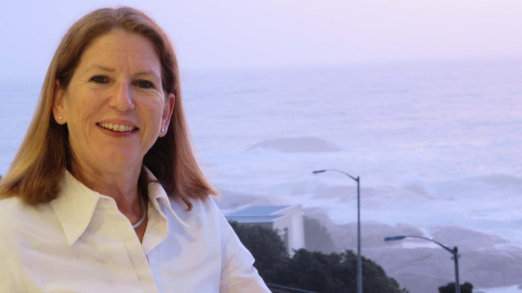 Professor Lindy Stiebel, recipient of the 2018 IBHUKU Award Statuette in the Literary Tourism Award category.
